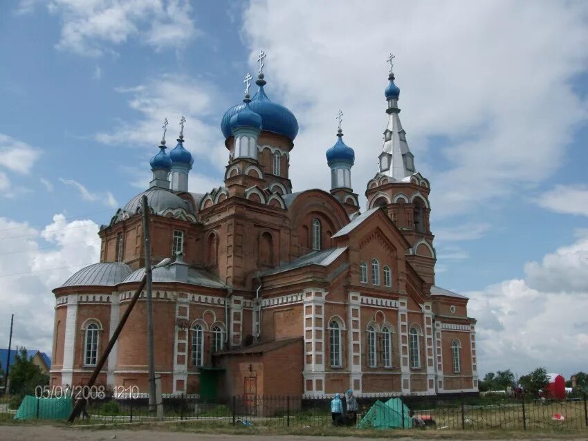 Коробейниково алтайский край погода усть пристанский. Коробейниково. Церковь Казанской иконы Божией матери. Казанский храм Коробейниково Алтайский край. Село Коробейниково Усть-Пристанский район Алтайский край. С.Коробейниково Усть Пристанского.