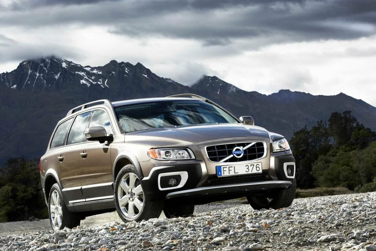 Вольво машина страна. Volvo xc70. Volvo xc70 2011. Volvo xc70 3.2. Вольво xc70 2008.