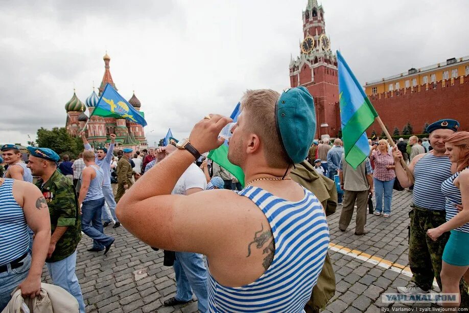 Праздники завтра. Праздники сегодня. 2 августа в москве. Традиции празднования дня рождения. Празднование дня студента.