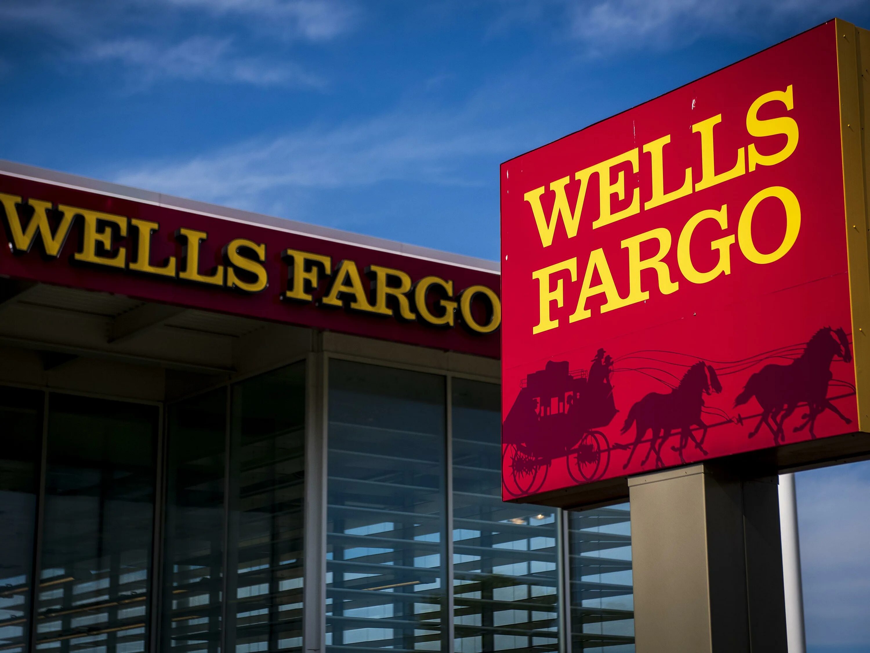 Well fargo. Wells fargo. банк wells fargo. уэллс фарго. wells fargo &amp; company.