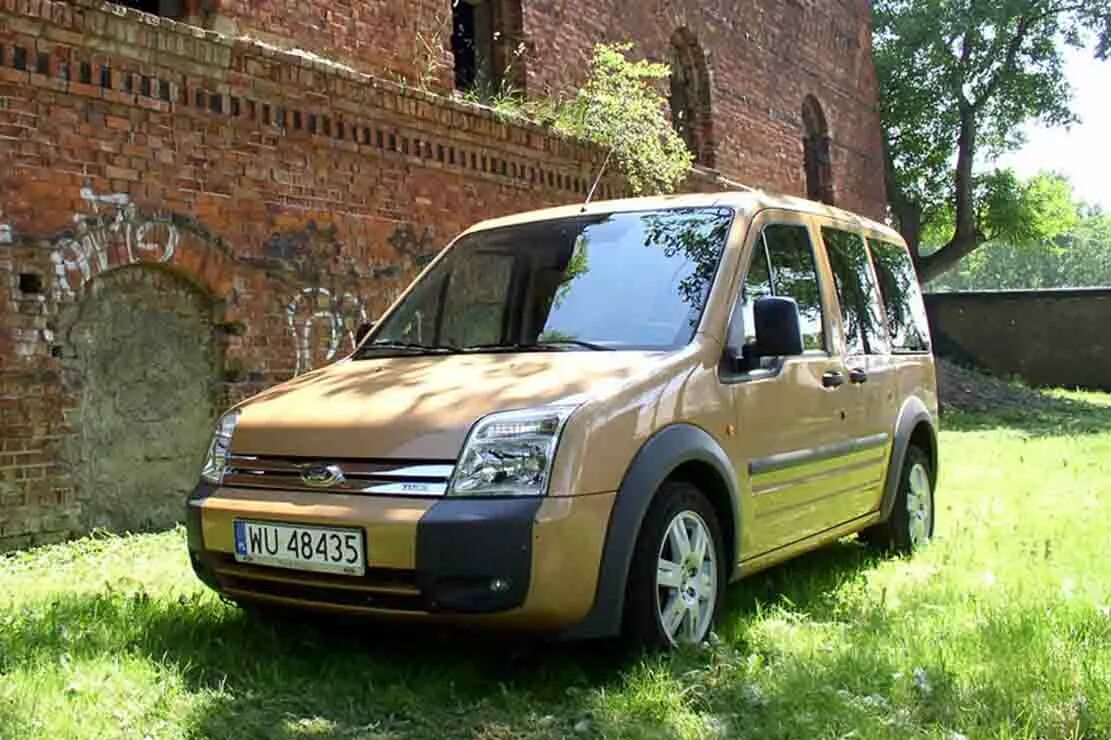 Отзыв форд коннект. Ford Tourneo connect 1. Ford Tourneo connect 1.8 2008. Форд Торнео Коннект 1.8. Форд Турнео Коннект 2005.