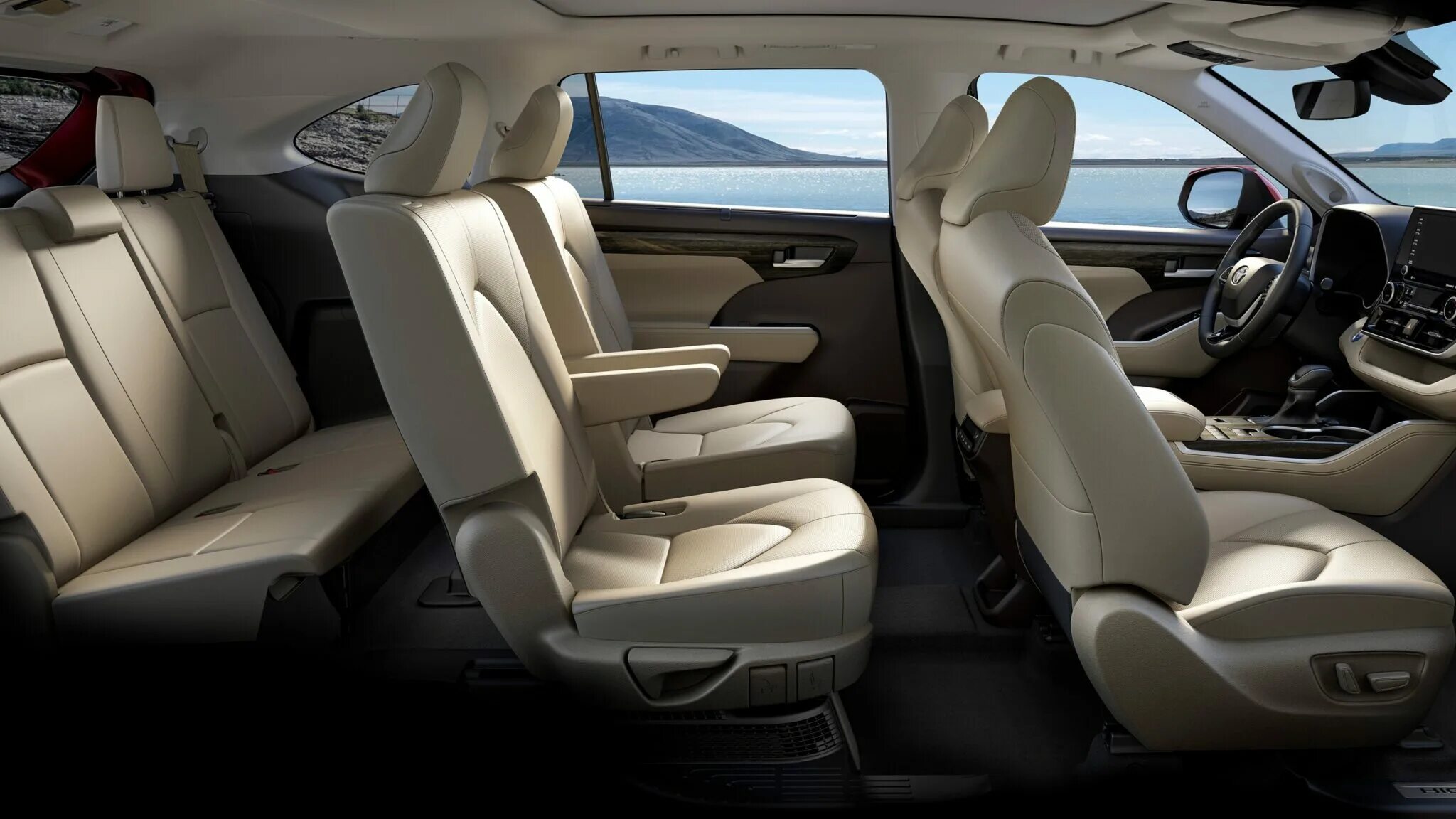 Toyota highlander 2021 салон. Тойота хайлендер места. Тойота хайлендер 8 местный. Тойота хайлендер 2021 интерьер. Toyota highlander 2022 interior.
