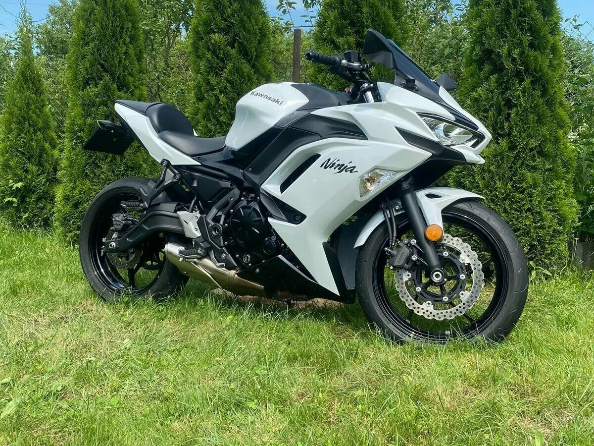 Ниндзя 650 купить. Кавасаки Ninja 650 2020. Kawasaki Ninja 650 2020. Кавасаки ниндзя 650 белый. Кавасаки ниндзя 2020.