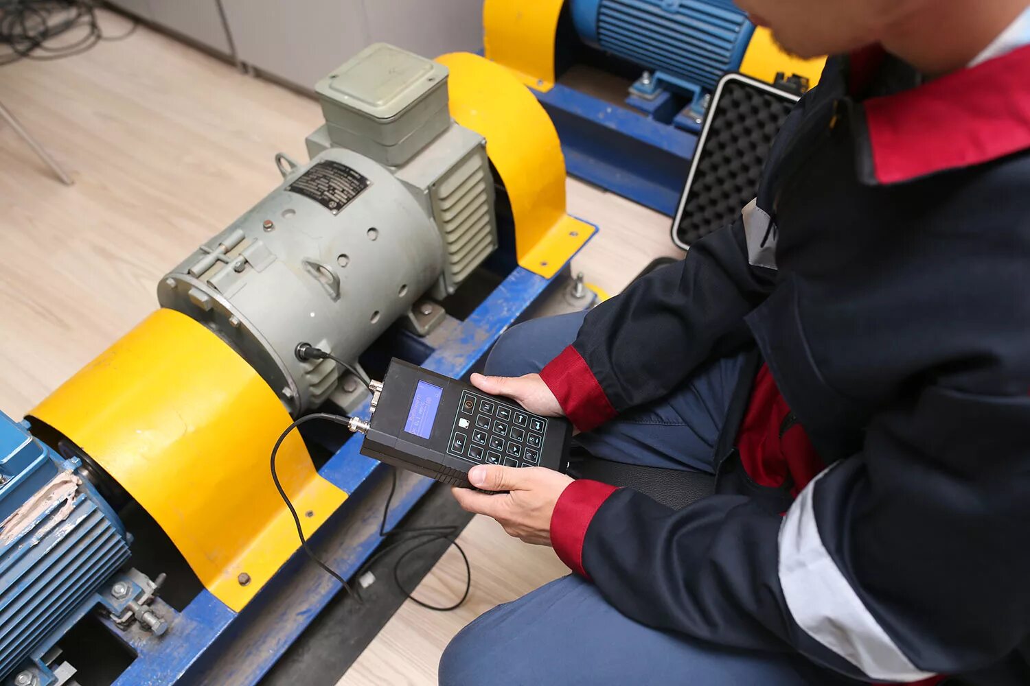 центровка валов насоса. наладка электрических машин. монтаж судового электрооборудования. испытание электрических машин. испытания электрооборудования.