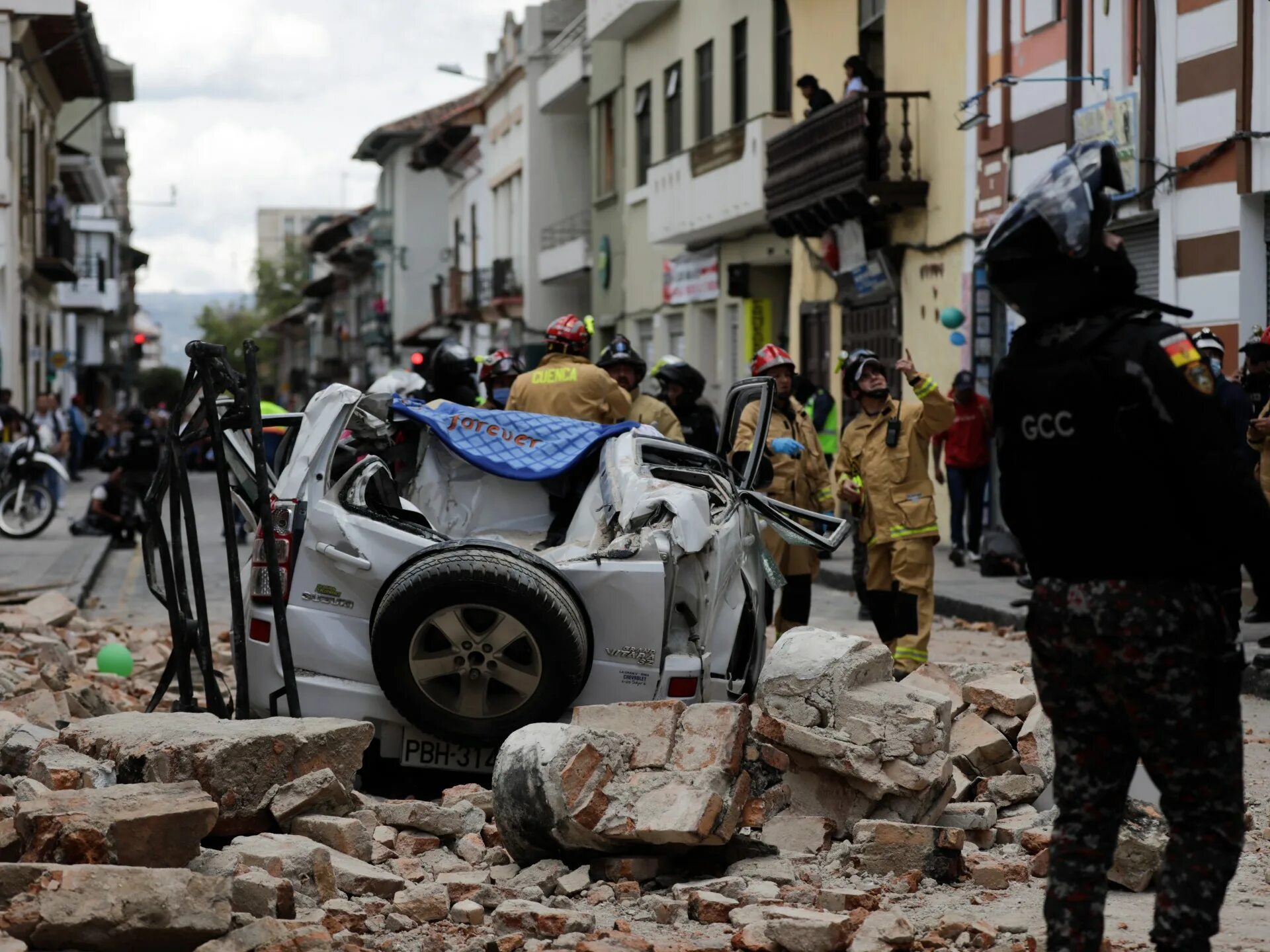 Землетрясение 8. Землетрясение. Землетрясение в Эквадоре. Землетрясение фото. Магнитуда землетрясения.