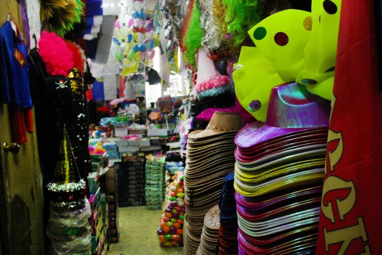 ярмарка гостиница севастополь. метро севастопольская гостиница севастопольская индийский рынок. тц гостиница севастопольская. тц гостиница севастопольская. рынок в гостинице севастополь часы работы.