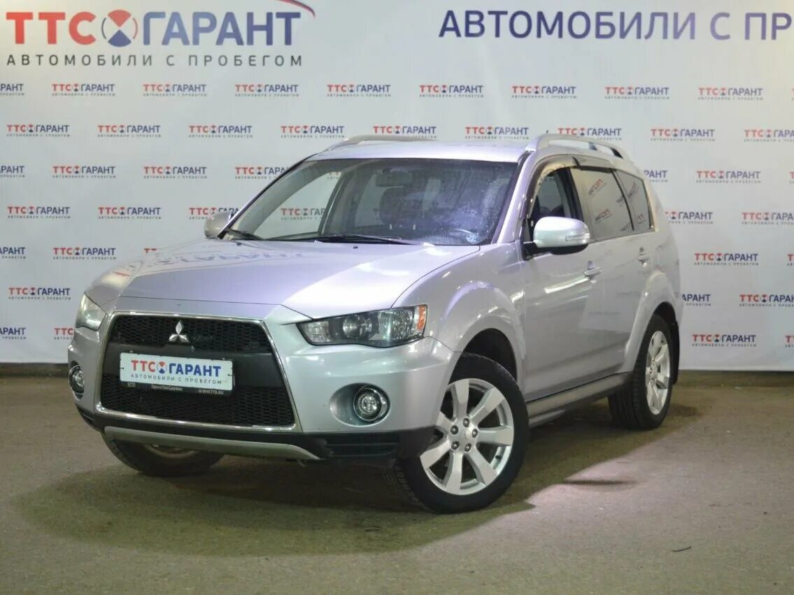 Mitsubishi Outlander 2 Рестайлинг 2010. Мицубиси Аутлендер 2010 года фото. Митсубиси Аутлендер с 507**198. Мицубиси Аутлендер 2010 года прохождения снега. Купить митсубиси с пробегом частные