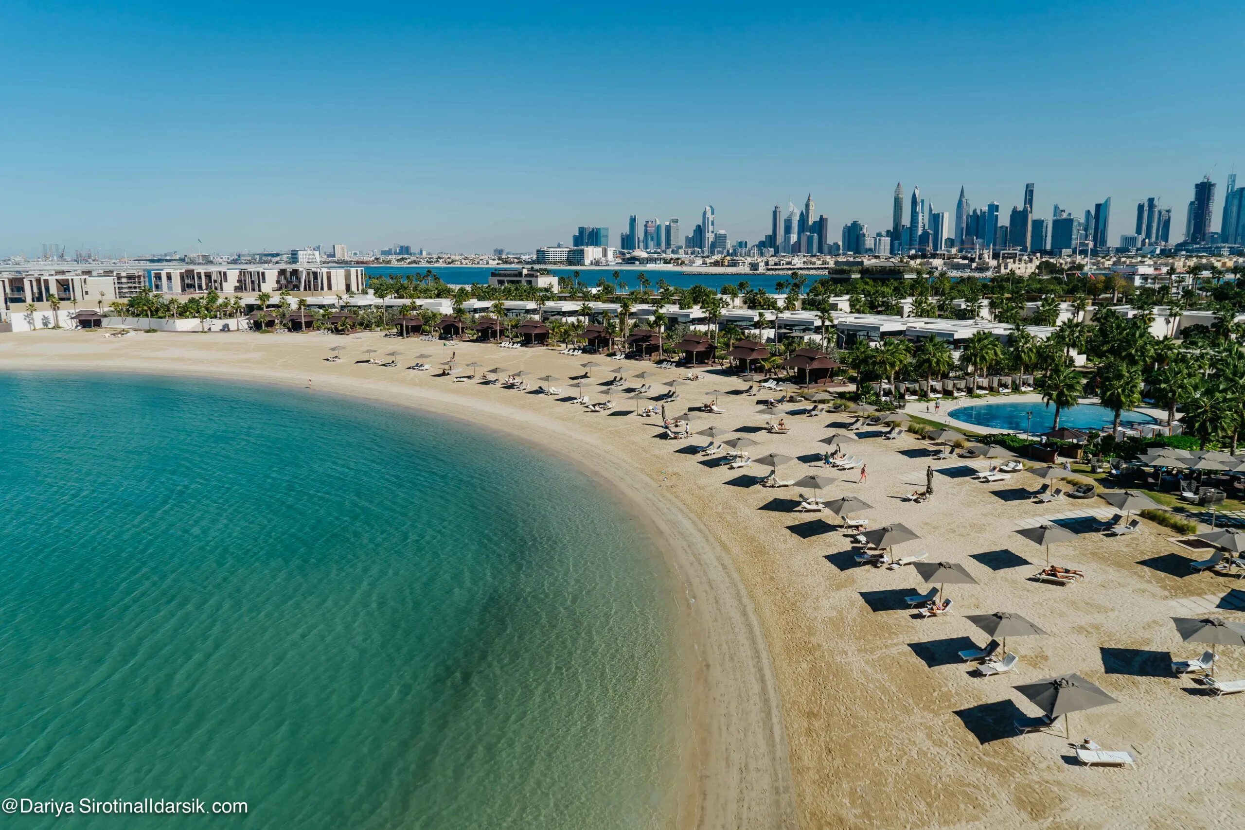 Дубай омывает океан. Дубай море или океан. ОАЭ море или океан омывает Дубай. Дубай море фото. Существует Дубайское море.