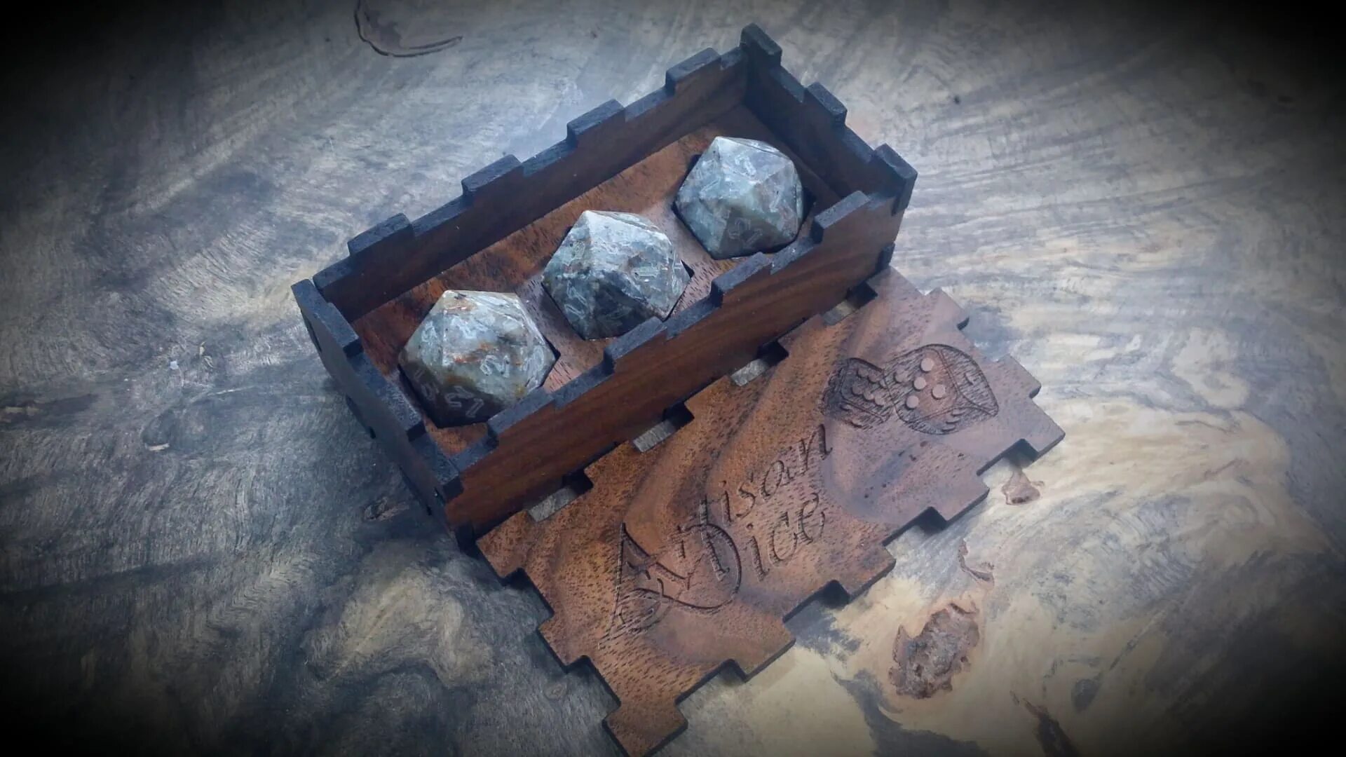 Дайс 20 арт. Кость d20 из камня. D20. Work d20. D 20 тесты