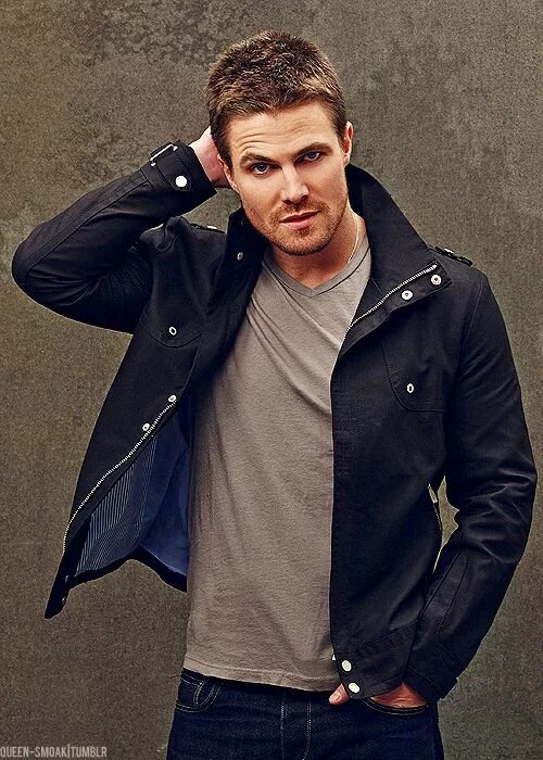 Pin by Pomazan on DC Comics other media Stephen amell, Oliver queen, Stephen