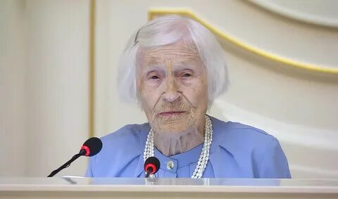 Зовут самого известного учителя блокадного ленинграда