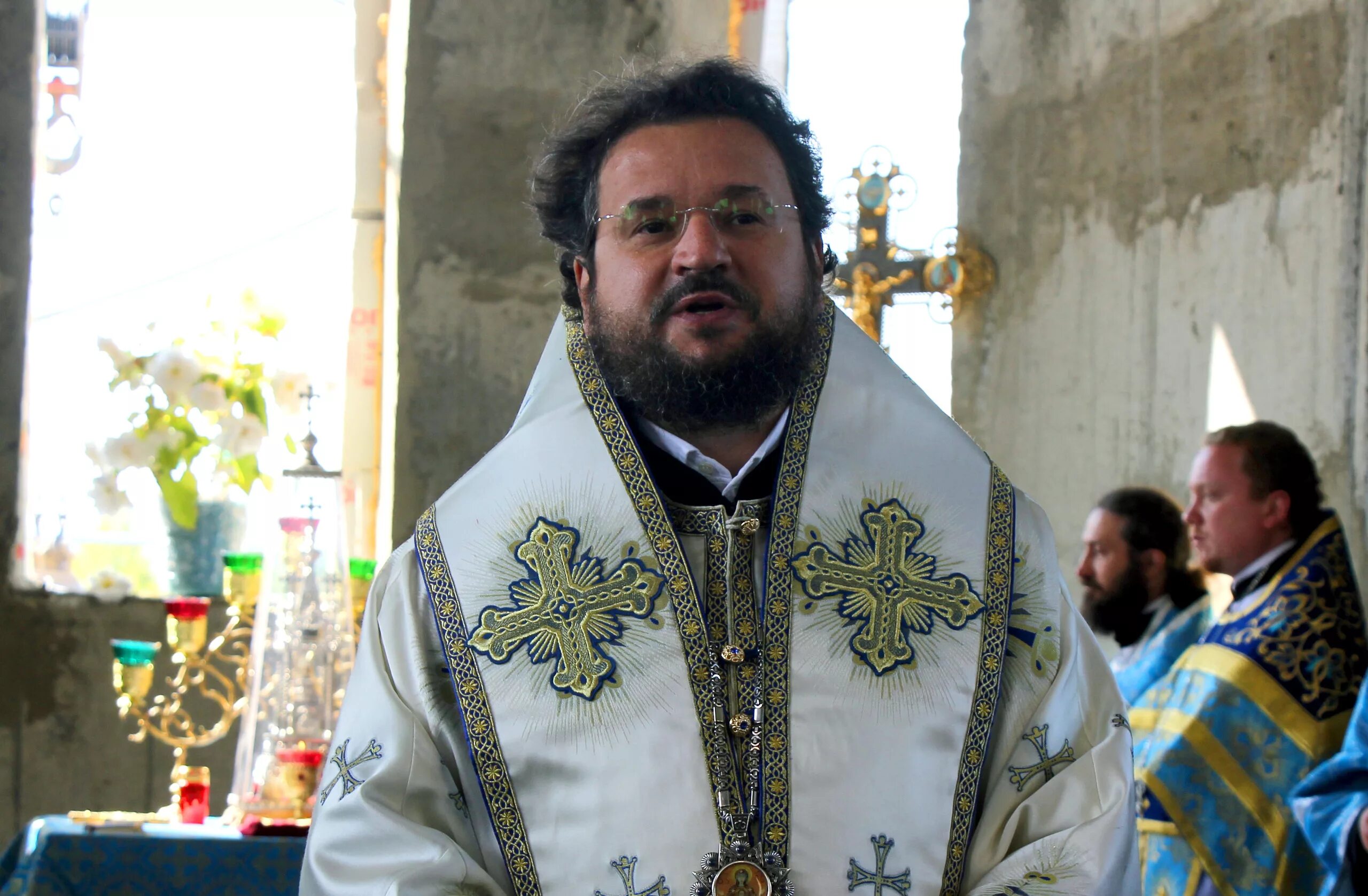 желать священник. артемий жарков иерей. поздравление митрополиту с днем рождения. матушка игумене февронии. поздравление батюшки с юбилеем.