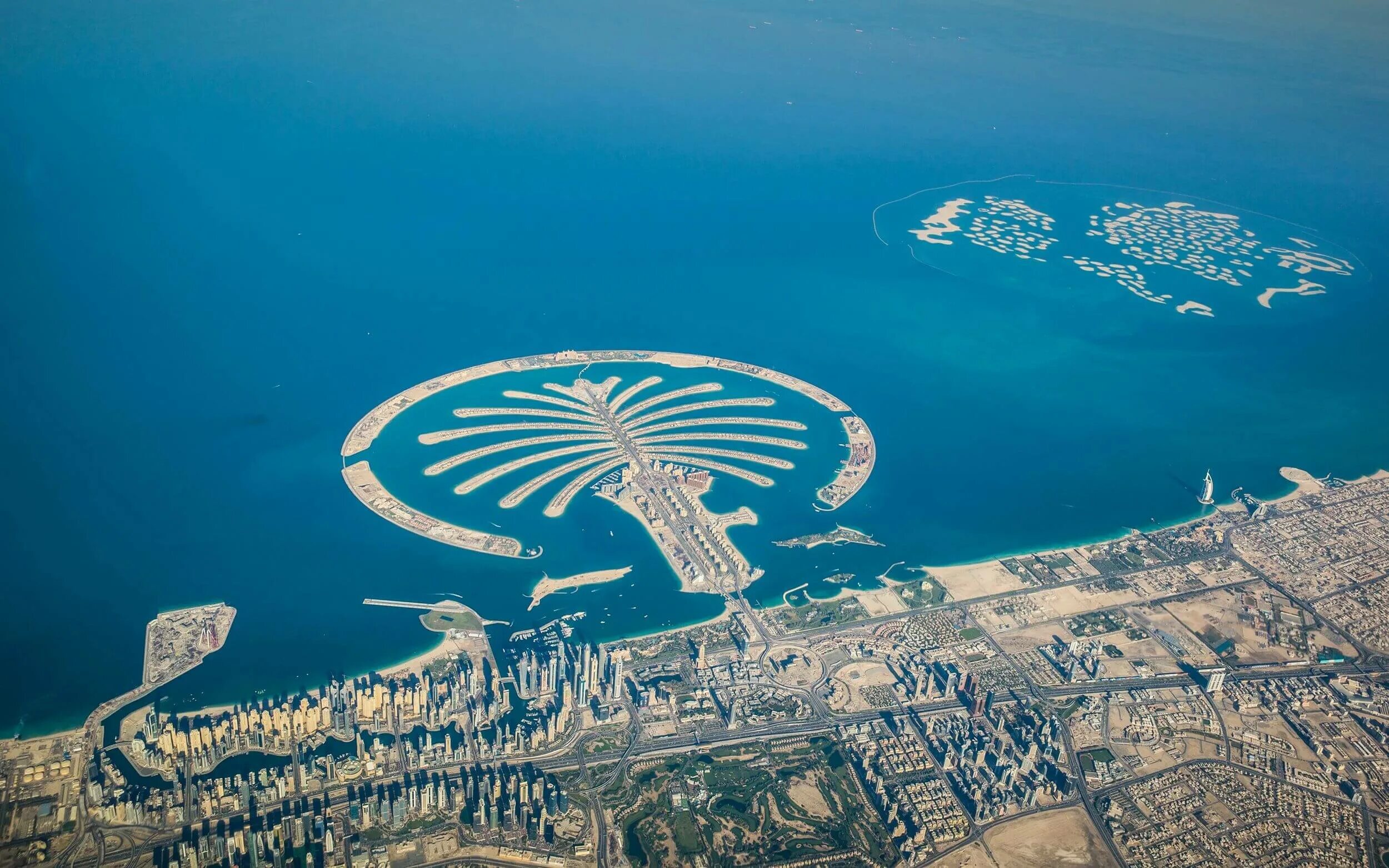 Пальма арабские эмираты фото. Остров в Дубае Палм-Джумейра. Дубай Palm Jumeirah. Искусственный остров в Дубае Пальма. Искусственный остров Пальма Джумейра в ОАЭ.