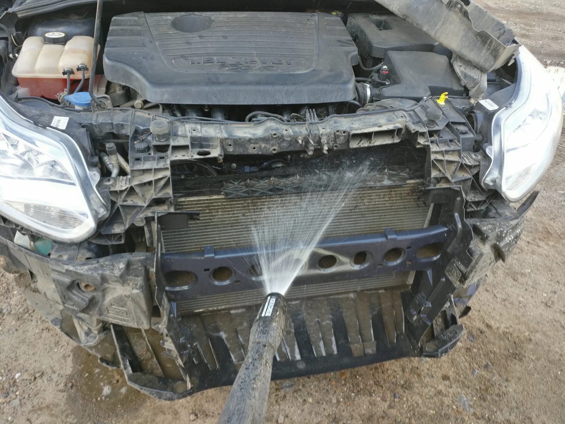 #14 Профилактическая мойка радиаторов - Ford Focus II Sedan, 2 л, 2009 года свои