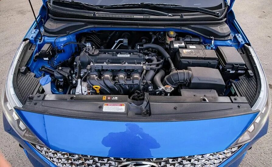 Солярис какой двигатель стоит. Hyundai solaris 2025 под капотом. hyundai solaris 2025 под капотом. двигатель hyundai solaris 1.6 2025г. двигатель хендай солярис 2025.