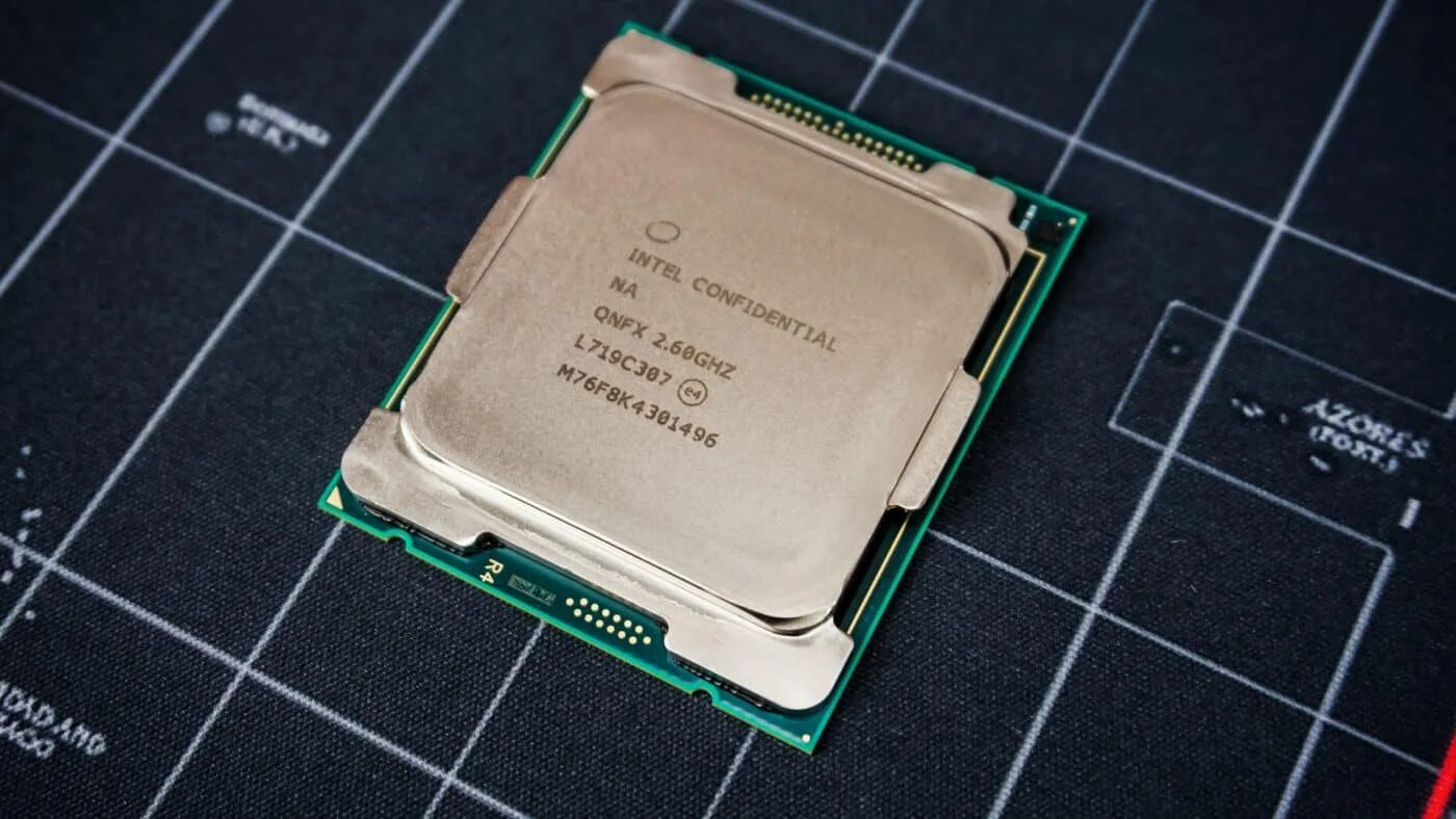 Процессор Intel Core i9-7980xe. Intel Core i9-7980xe CPU-Z. I9 7980xe. Intel Core i9-7980xe lga2066, 18 x 2600 МГЦ. Cpu 16 cores