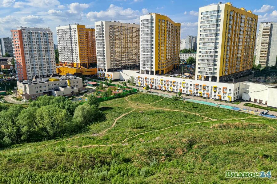 Миниполис краски жизни Видное. ЖК краски жизни Видное. ЖК первый Южный Видное. Галерея Южное Видное.