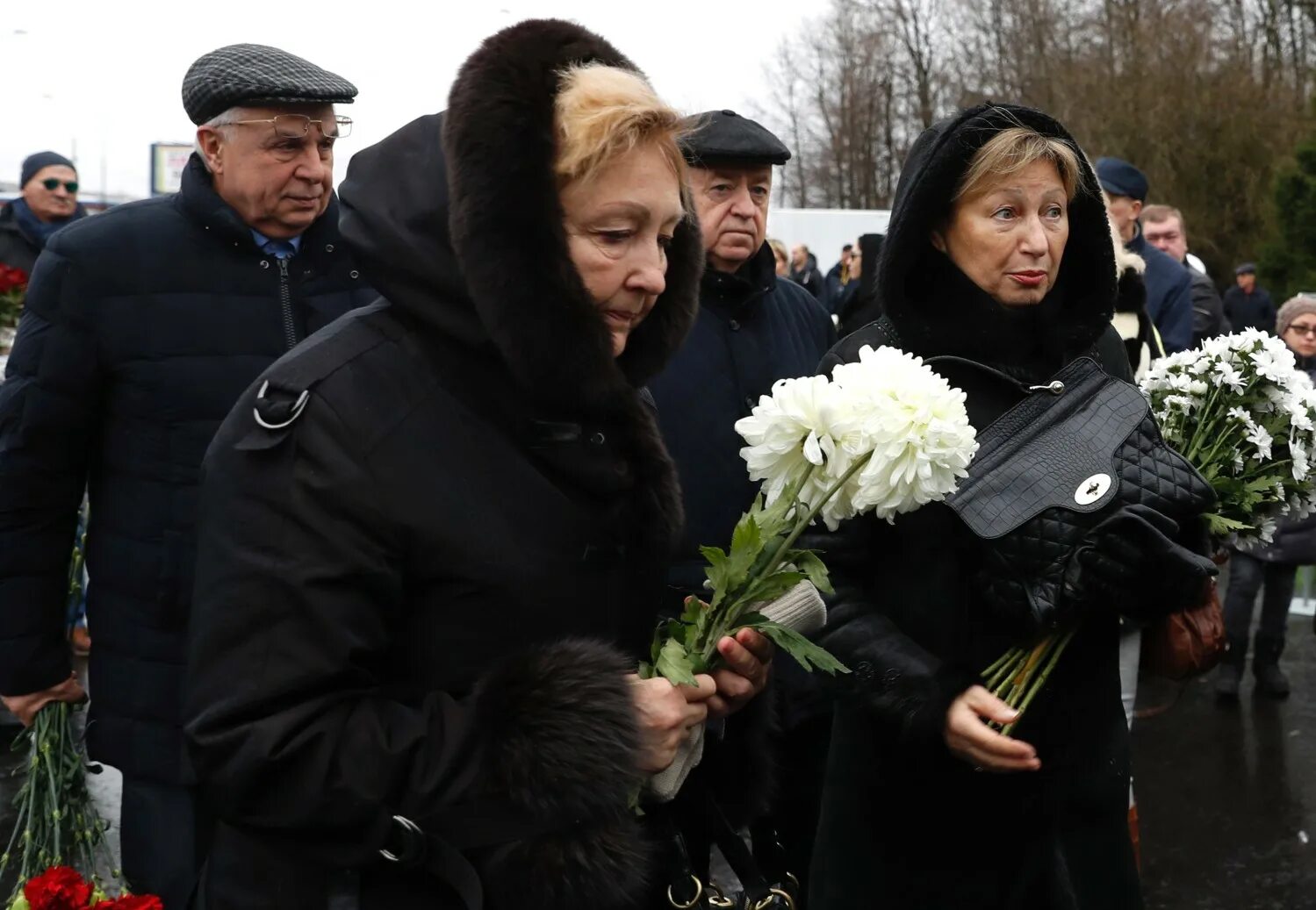 Задорнов похоронен. Похороны Михаила Задорнова.