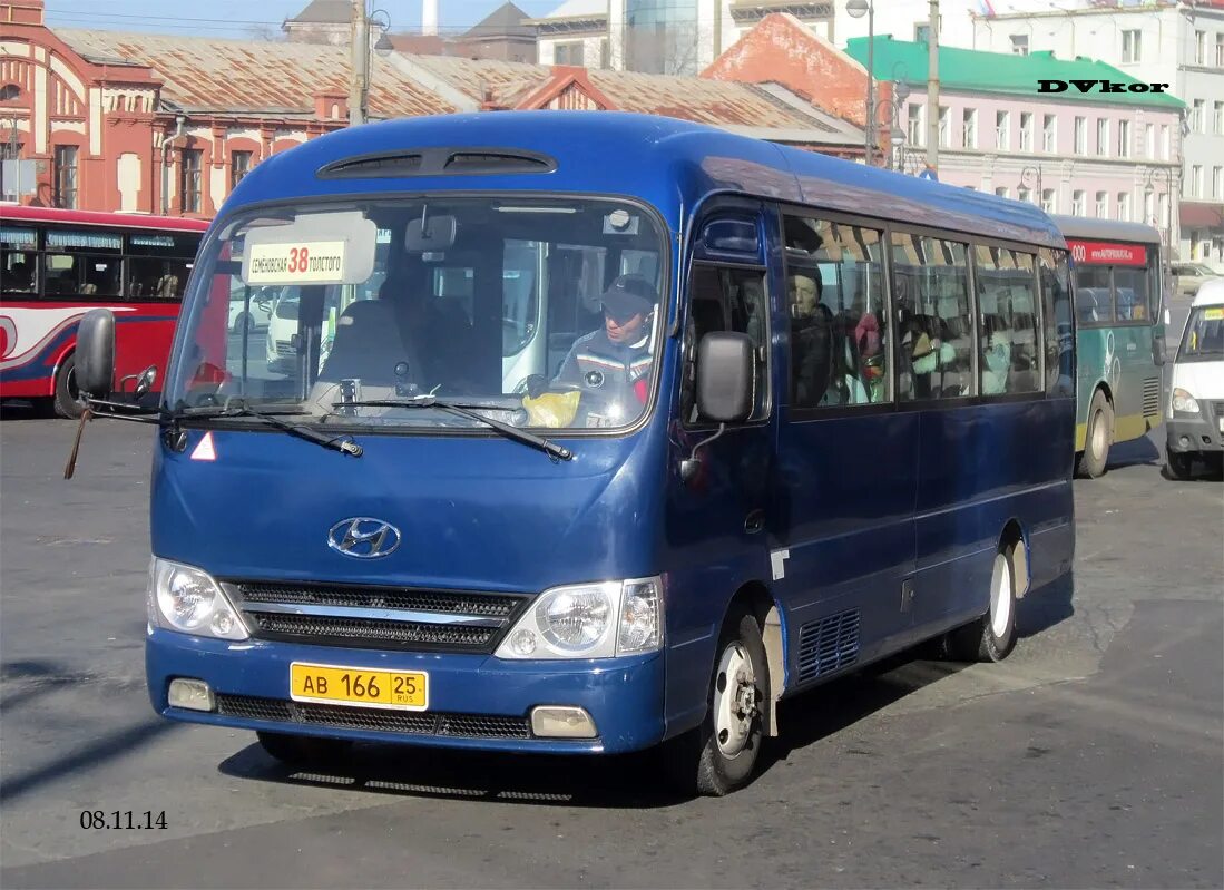 Японские автомобили приморский край. Хендай Каунти Делюкс. Hyundai County (хёндэ Каунти). Hyundai County Deluxe 103 Приморский край. Hyundai County (хёндэ Каунти) старый.