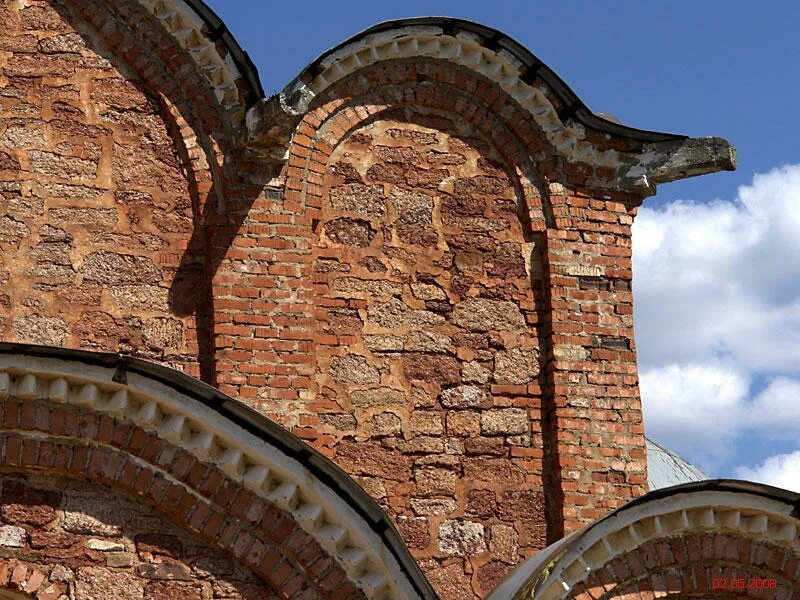Церковь спаса на ковалеве. Церковь спаса на ковалеве (1345 г.). церковь спаса преображения на ковалеве новгород. церковь спаса на ковалёве великий новгород. церковь спаса преображения на ковалеве в великом новгороде.