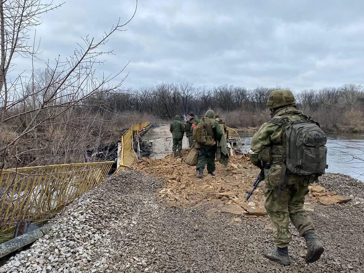 Хроника военных событий на украине сейчас. Северский Донец Трехизбенка. Военные действия. Украинские военные. Военные на Донбассе.