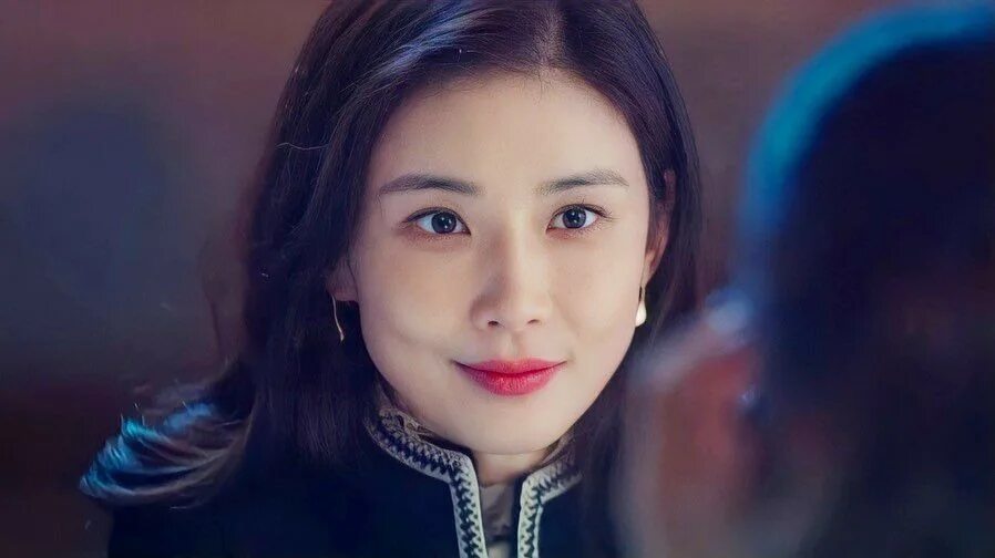 Бо-йи пун. Ли бо-ён. Lee bo. Журнал elle корея актрисы. Kim seon ho김선호.