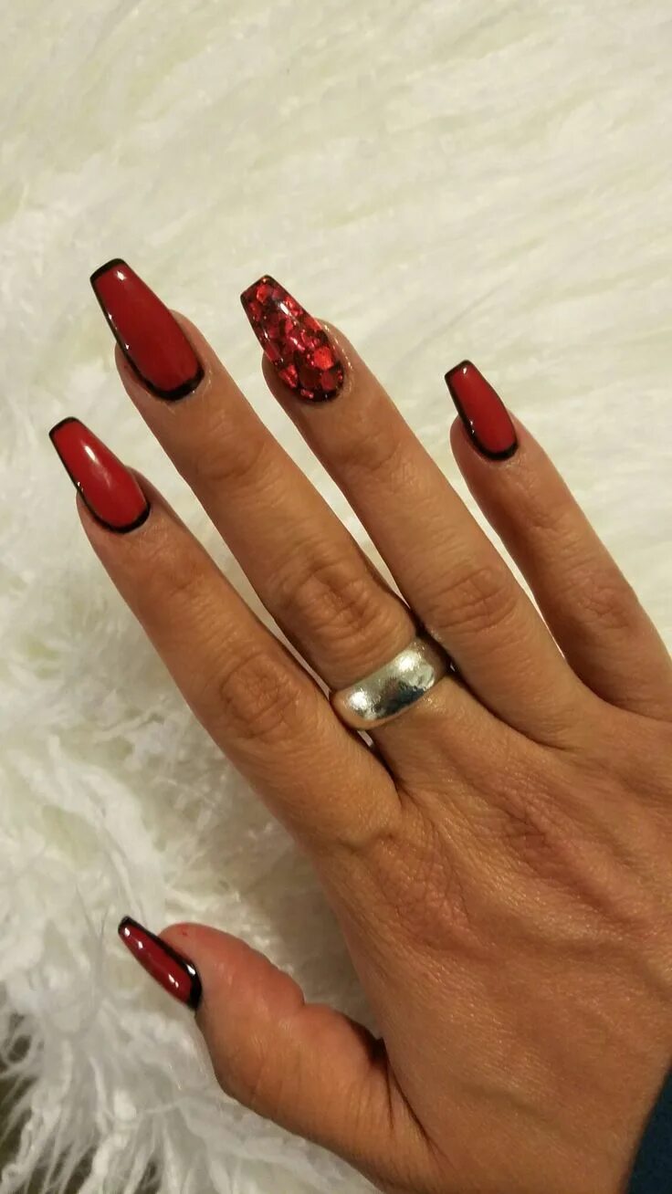 Jay’s_Nails pe Instagram: "Valentines day ❤ #valentinesnails #rednails #nails #n