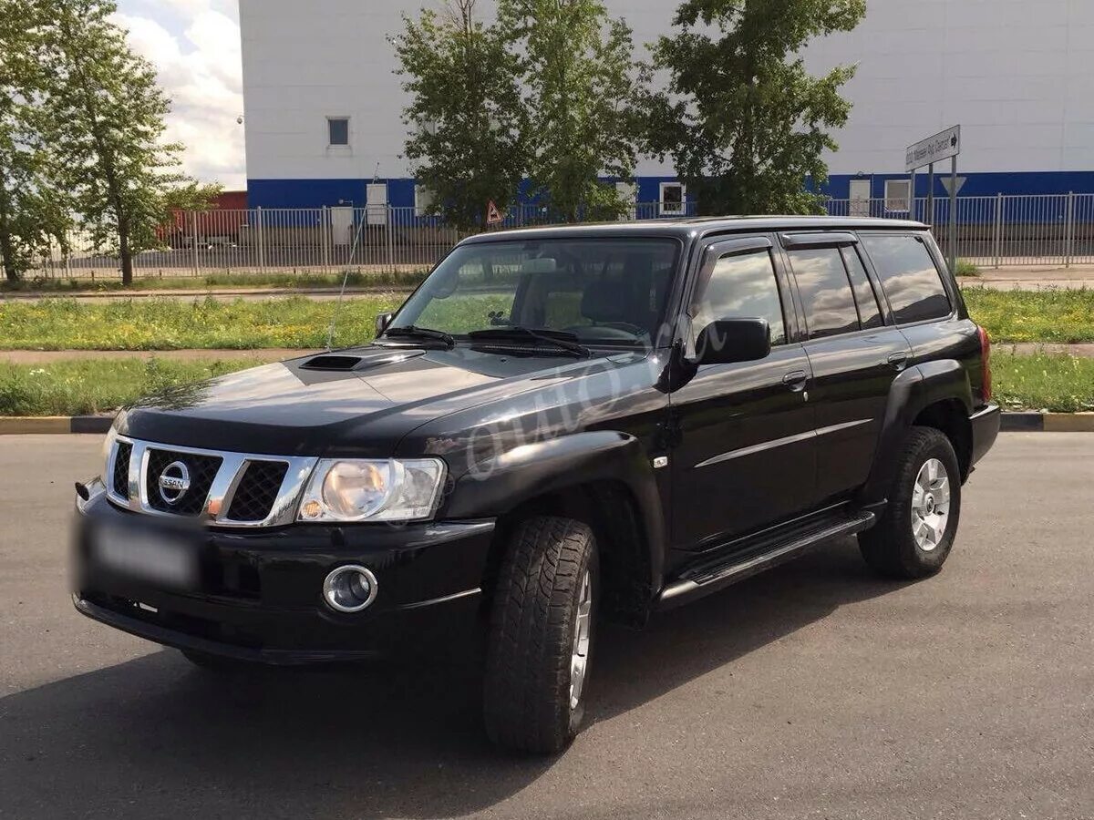 Ниссан патрол отзывы владельцев. Ниссан Патрол чёрный 2005. Nissan Patrol 61 чёрный. Nissan Patrol y61 черный. Ниссан Патрол 2008 черный.