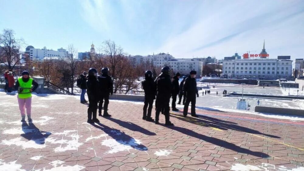 Сегодня в 13 03