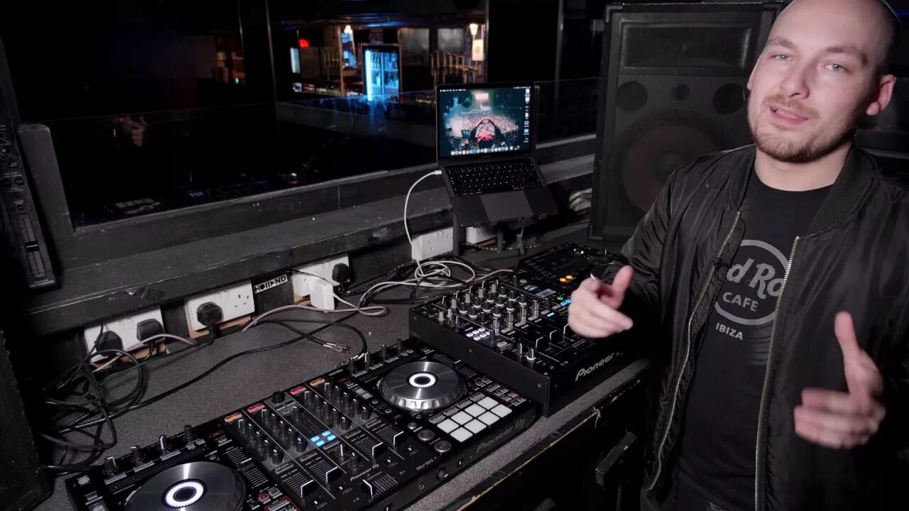 От макса. Dj set club. Клуб gosty информация. Dj sungirl. Пост к dj set.