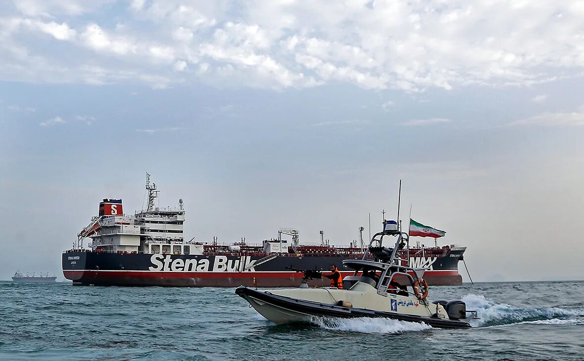 Иран захватил танкер. Танкеры stena bulk. ормузский пролив с танкерами. захват танкера ираном. захват танкера в персидском заливе.