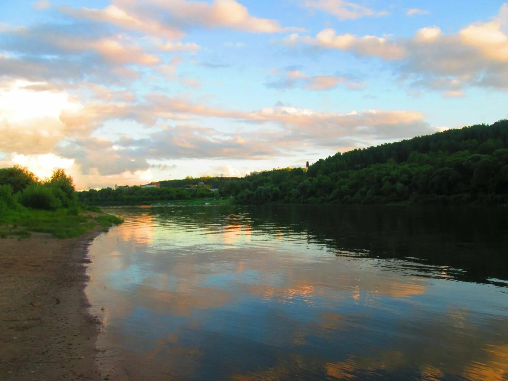Река ока приложение. Река ока приложение. Река ока приложение. Левый берег реки оки. Река ока алексин солнечный.