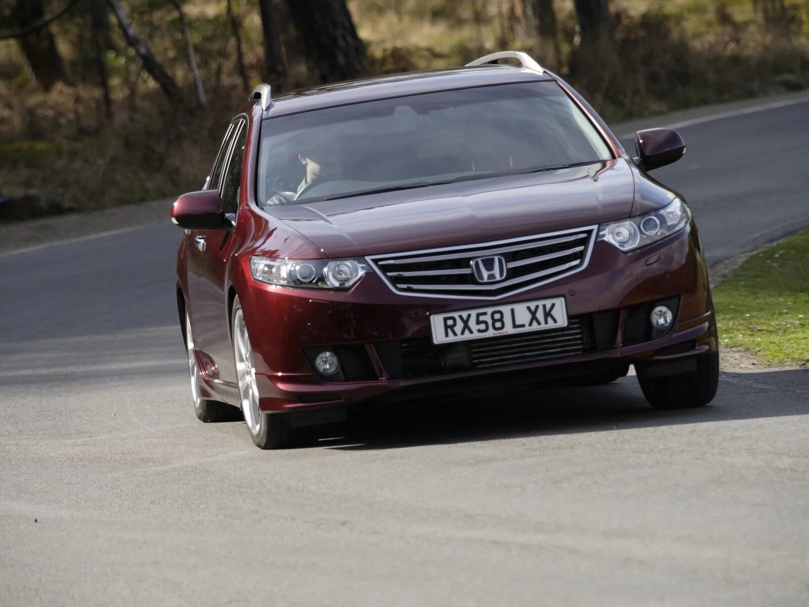 Accord serve. 8. Honda racing accord 2008. Аккорд хонда 2017 россия. Accord 8 с расширением.