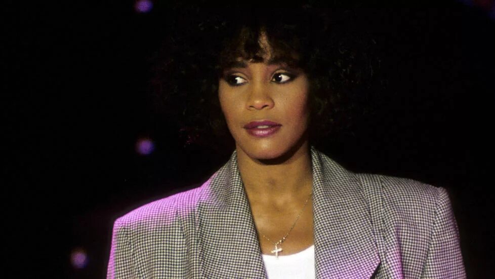 хьюстон в молодости. Whitney houston молодая. уитни хьюстон в юности. уитни хьюстон фото. Whitney houston молодая.