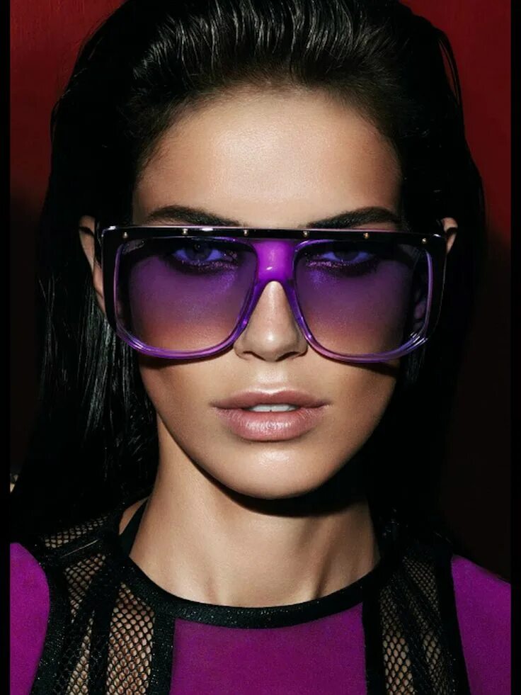 Темные очки фото. Очки Gucci Fashion Womens Sunglasses. Gucci Eyewear 2020. Очки солнцезащитные Tom Ford женские Вайфаеры. Очки гуччи фиолетовые.