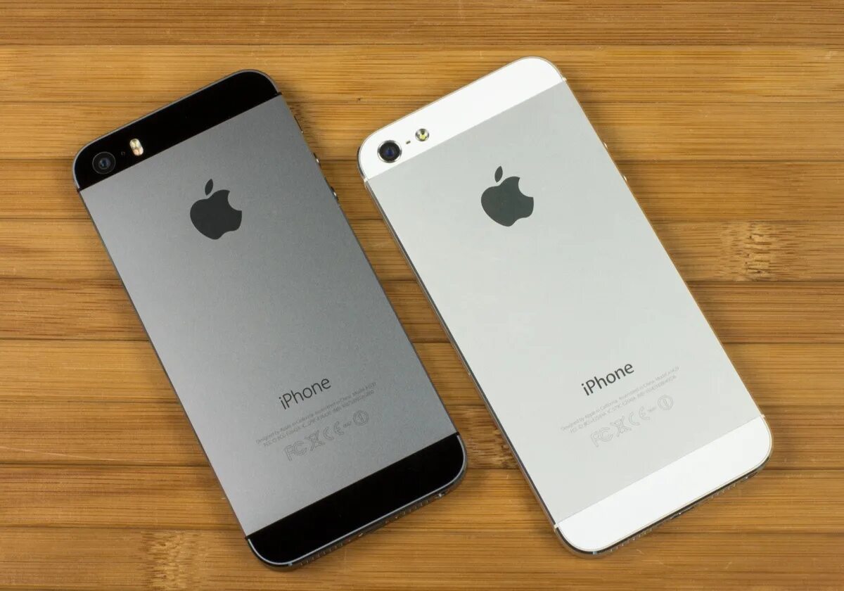 Iphone 5 сколько. Iphone 5s. Айфон 5s цвета. Айфон 5. Айфон 5 s цвета корпуса.