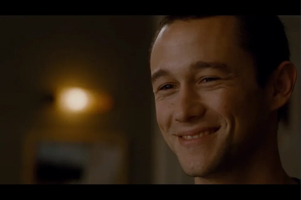 Mains host. Joseph Gordon-Levitt.