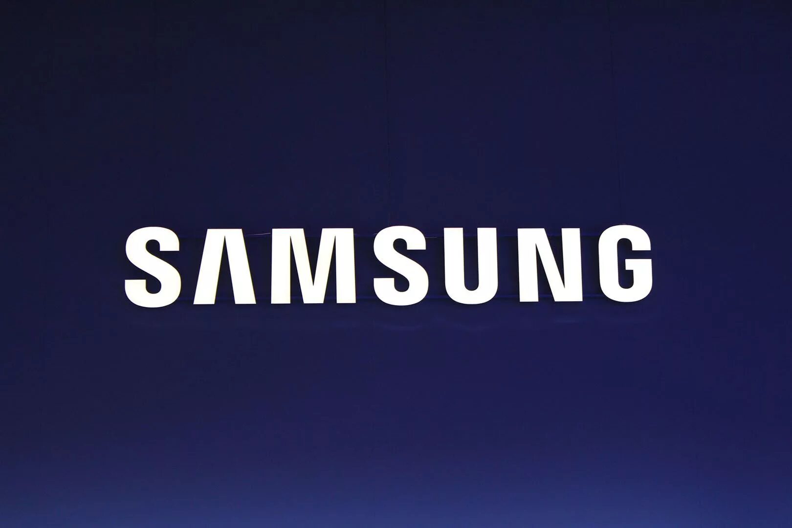 Самсунг галакси а6 2016. Samsung galaxy s4 i9500. Самсунг на белом фоне. Samsung pr. Samsung электроника.