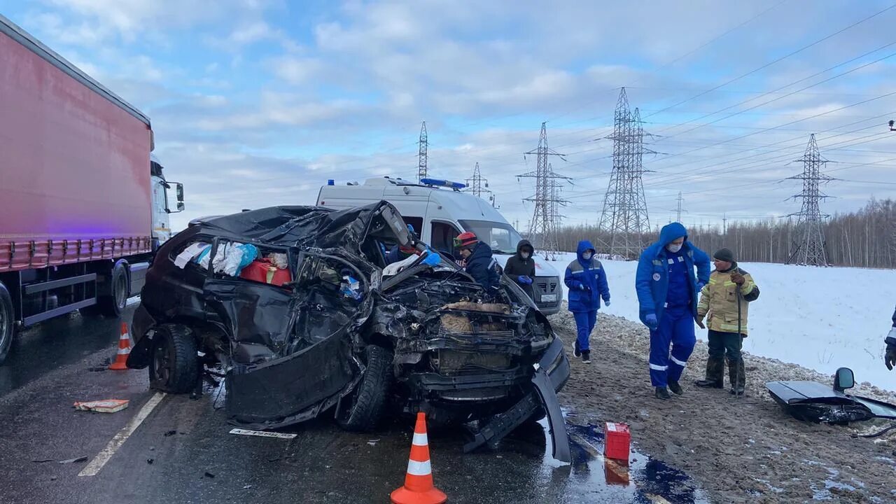 ДТП на трассе Тюмень Омск. ДТП на Тюменской трассе. Авария на трассе Тюмень Омск вчера. ДТП трасса Тюмень Омск. 20 декабря новости