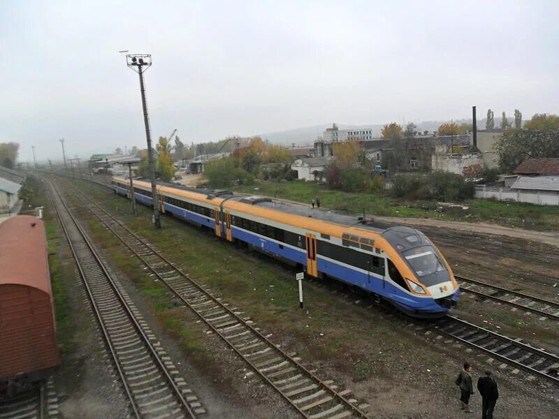 D1m дизель-поезд. Д1 дизель-поезд Молдова. Молдова Одесса железная дорога. Поезд Кишинев Ungheni autobuze.