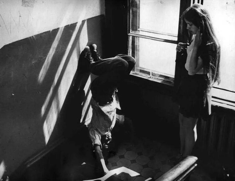 Цыплакова не болит голова у дятла. Не болит голова у дятла (1974). Цыплакова не болит голова у дятла. Не болит голова у дятла. Саша жезляев актер.