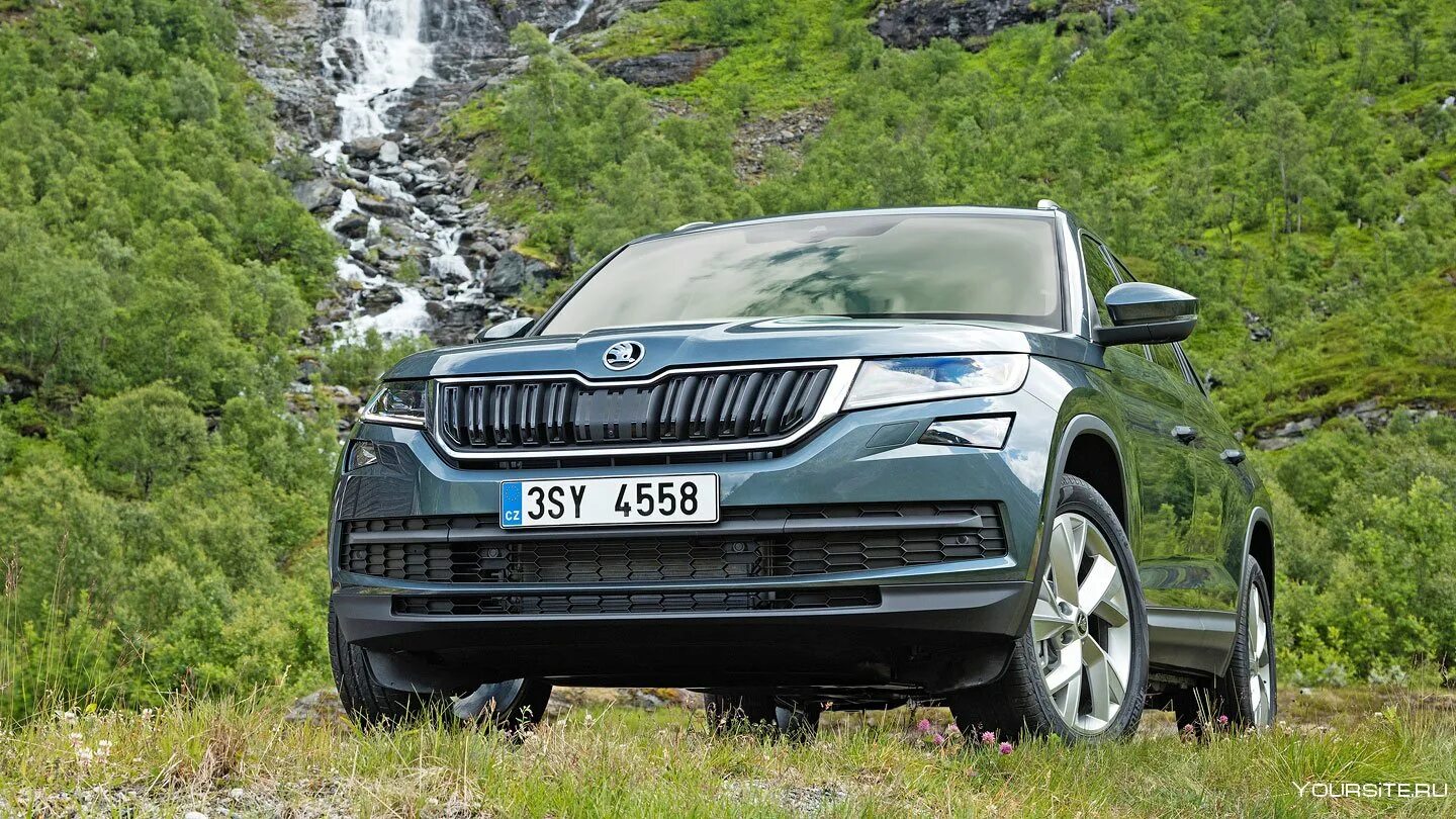 Купить шкоду кодиак у официального. Skoda Kodiak. Машина Шкода Кодиак. Кроссовер Шкода Кодиак. Шкода Кодиак 2022 в новом кузове.