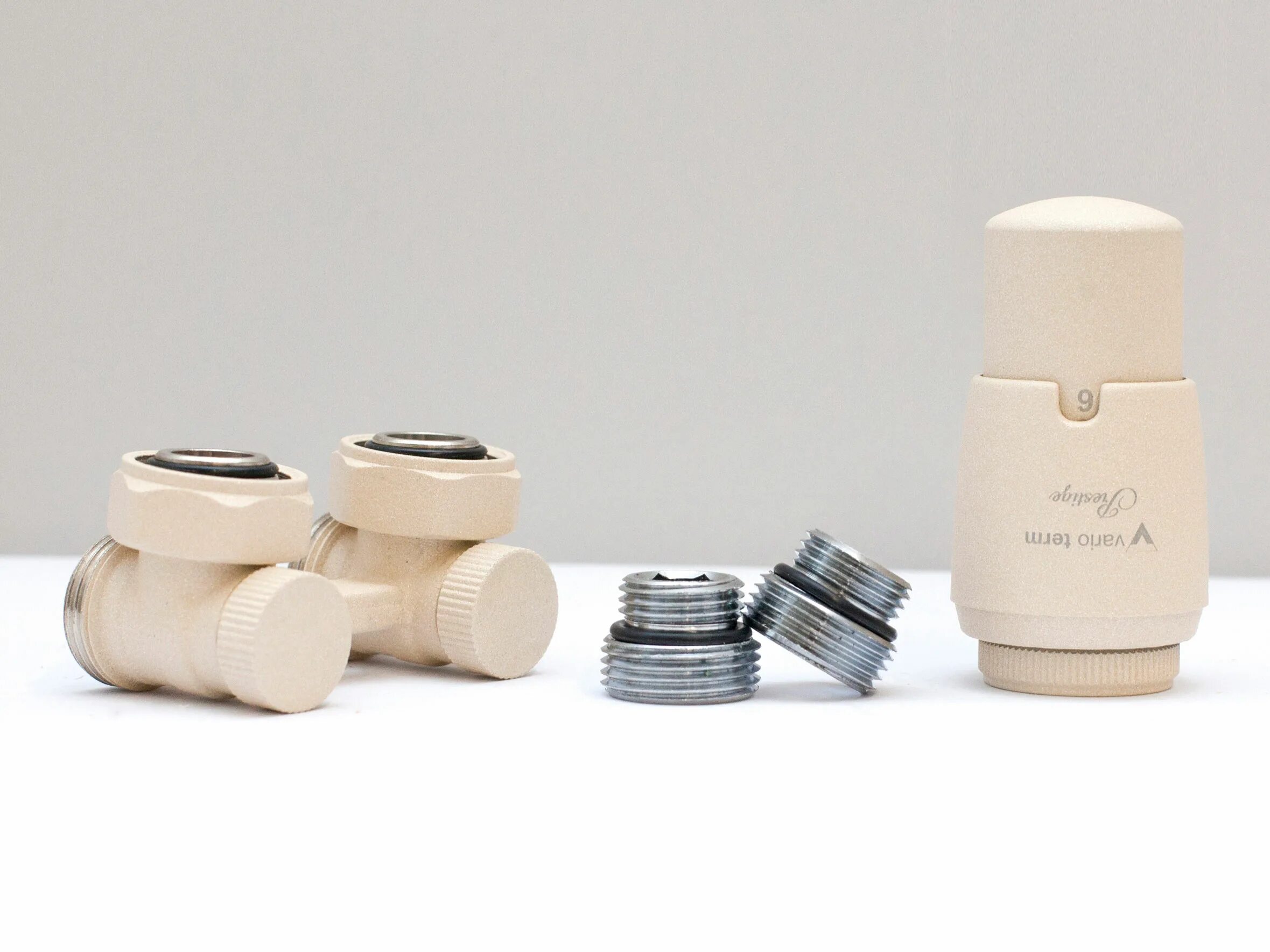 Term premium. Антрацит. Термоголовка 3/4 variotherm. Комплект для подключения с термоголовкой vario term axi eleganckie eaxigs0206c (белый). Term premium.