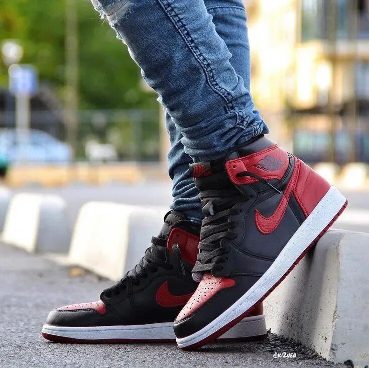 Air Jordan 1.