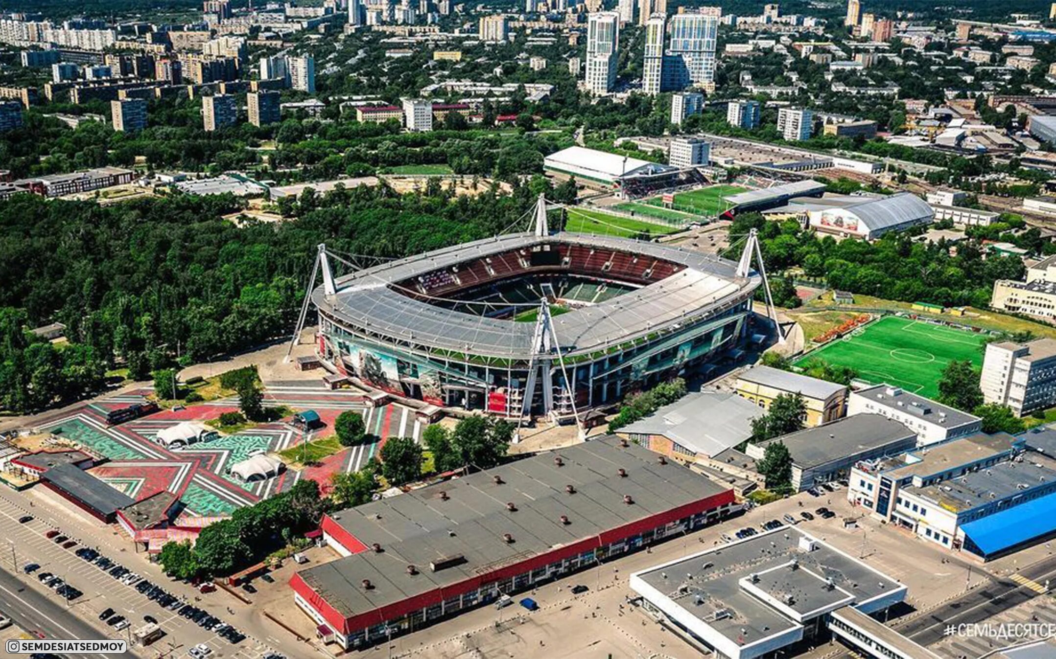 Стадион ФК Локомотив Москва. Стадион Локомотив Москва Черкизовская. Локомотив Арена Москва. ФК Локомотив Арена. Стадион черкизово