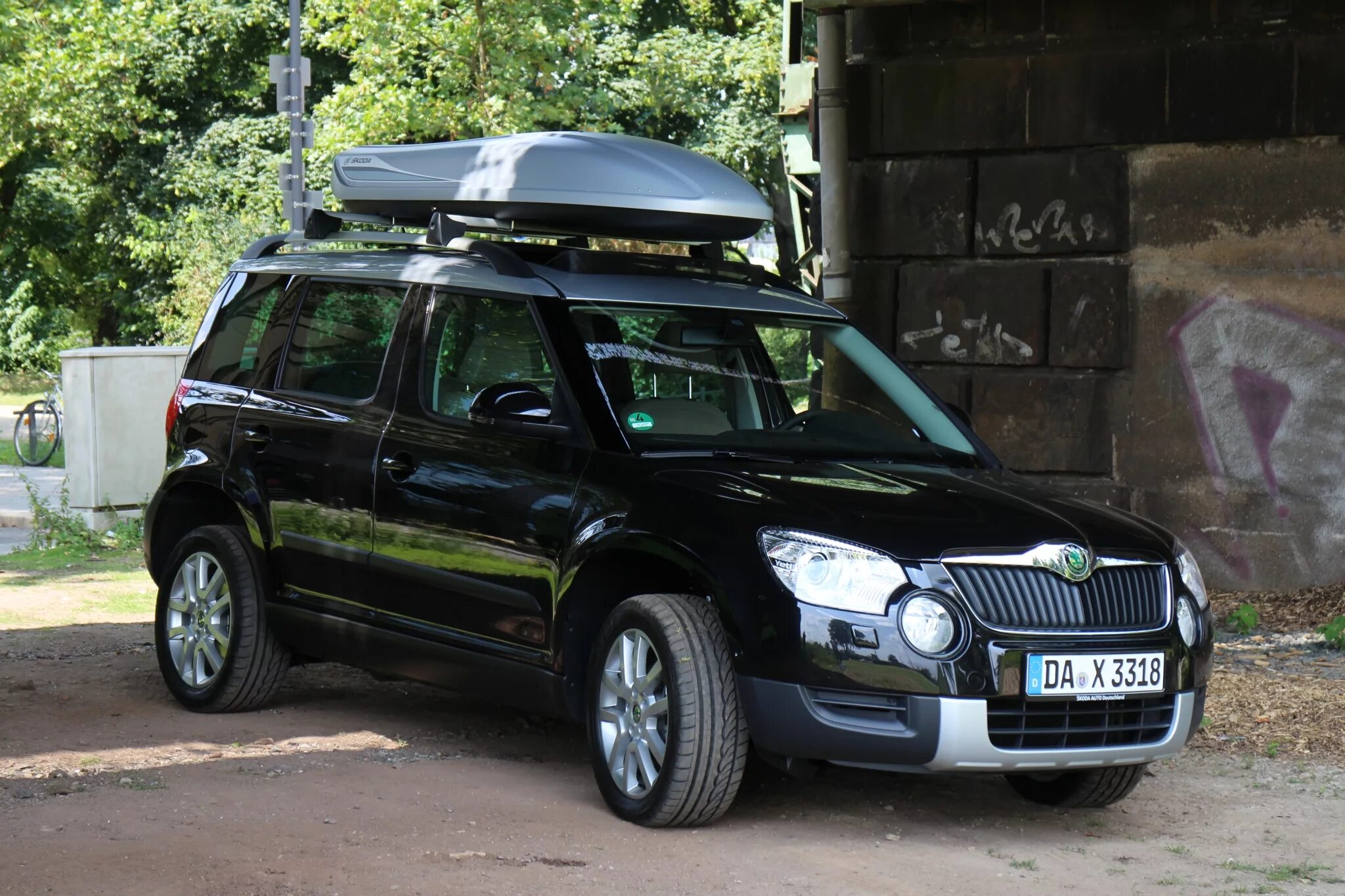 Тюнинг шкода йети. Skoda Yeti 2012. Škoda Yeti Tuning. Шкода Yeti 2. Skoda Yeti 2011 Tuning.