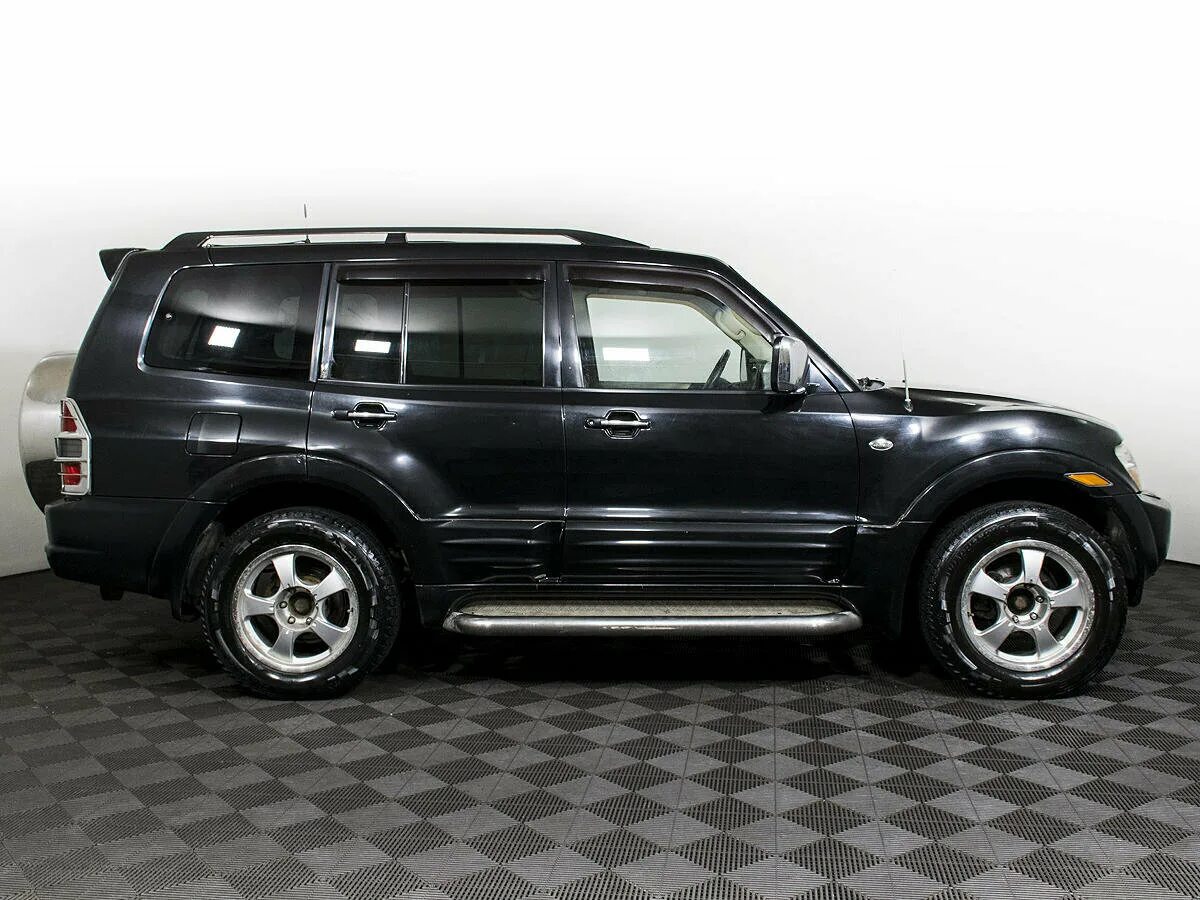 Mitsubishi montero 2001. Митсубиси Монтеро 2001. Монтеро 3. Монтеро спорт 2002. Монтеро 3 черный золотой.