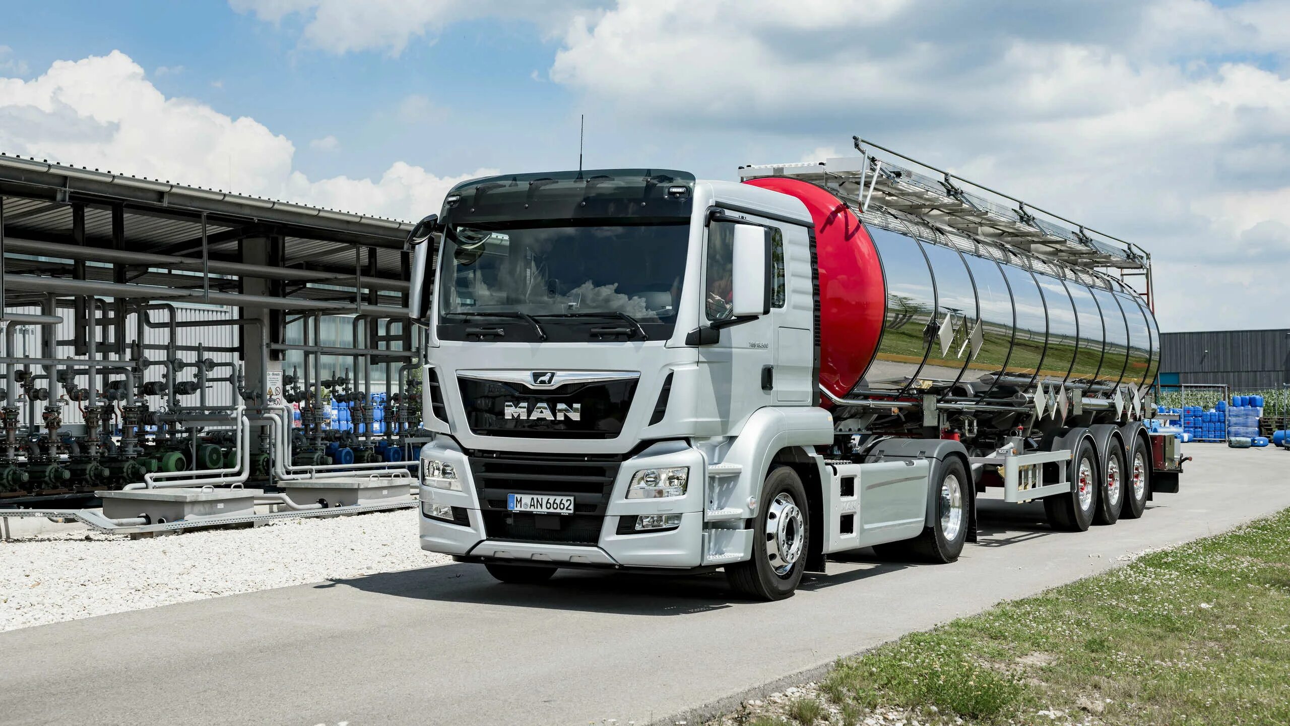 440 + цистерна. Грузовик цистерна. Kenworth t609. Грузовик. Бензовоз.