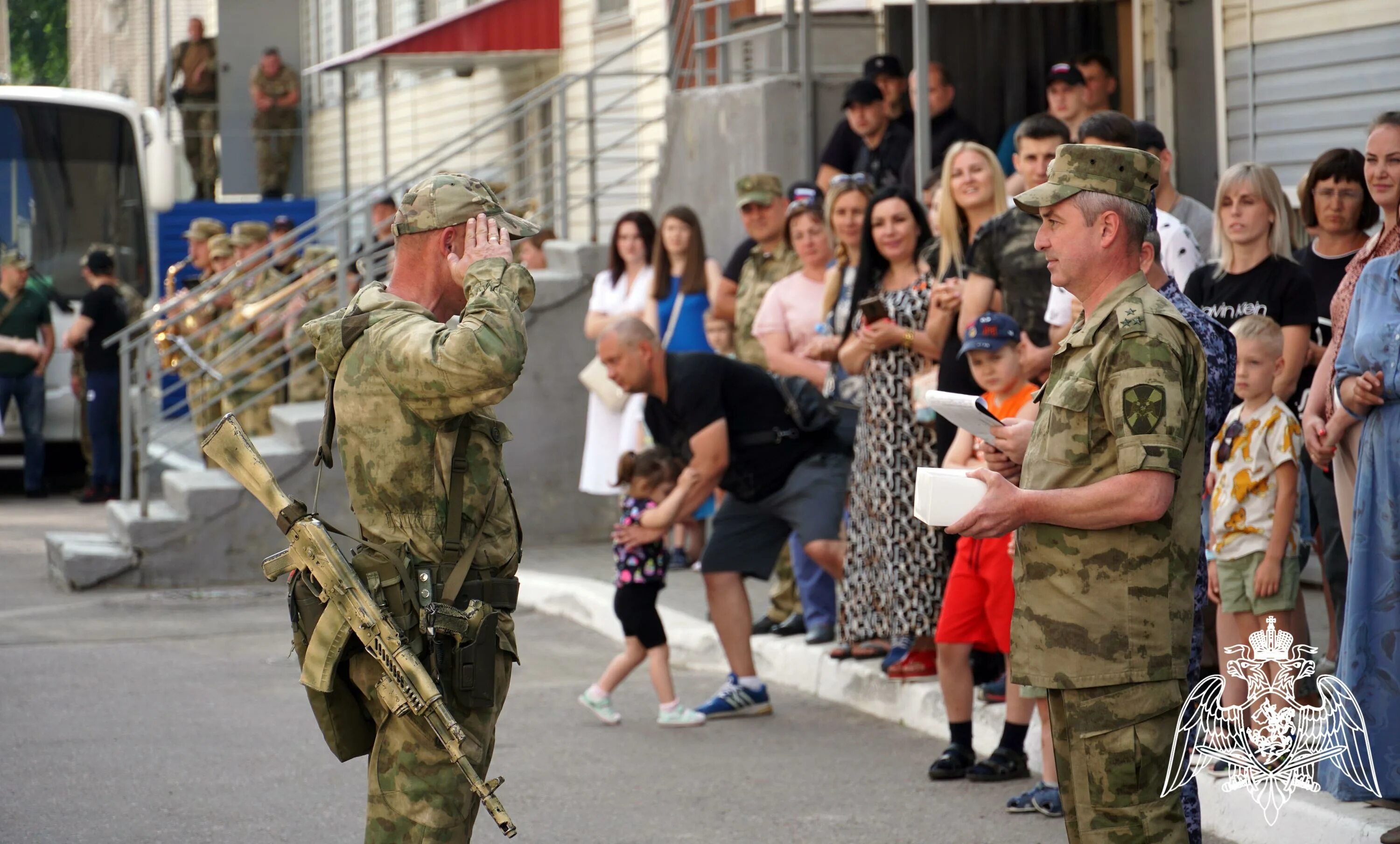 Торжественное возвращение