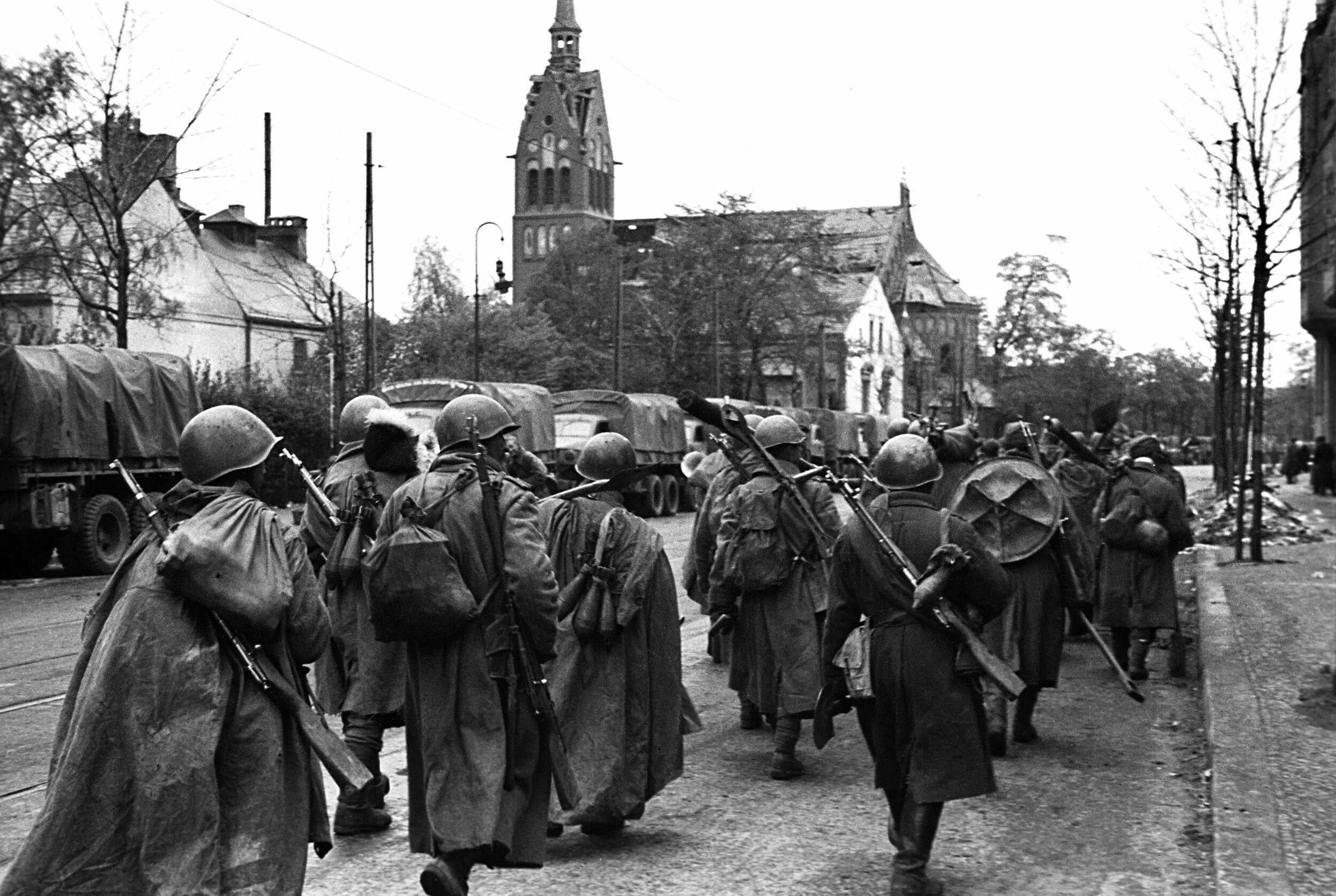 Военная картинка 1945. РККА В Берлине 1945.